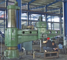 23 080 radial drilling machine
